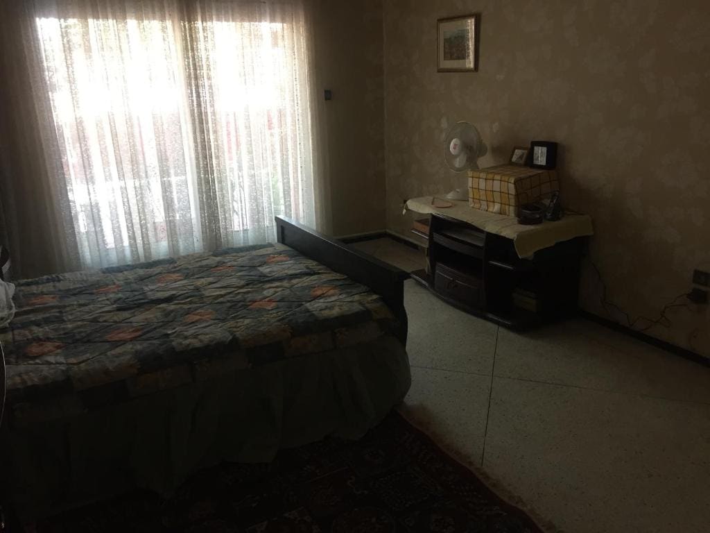 Property in a quiet area close to the train station and town - View 4