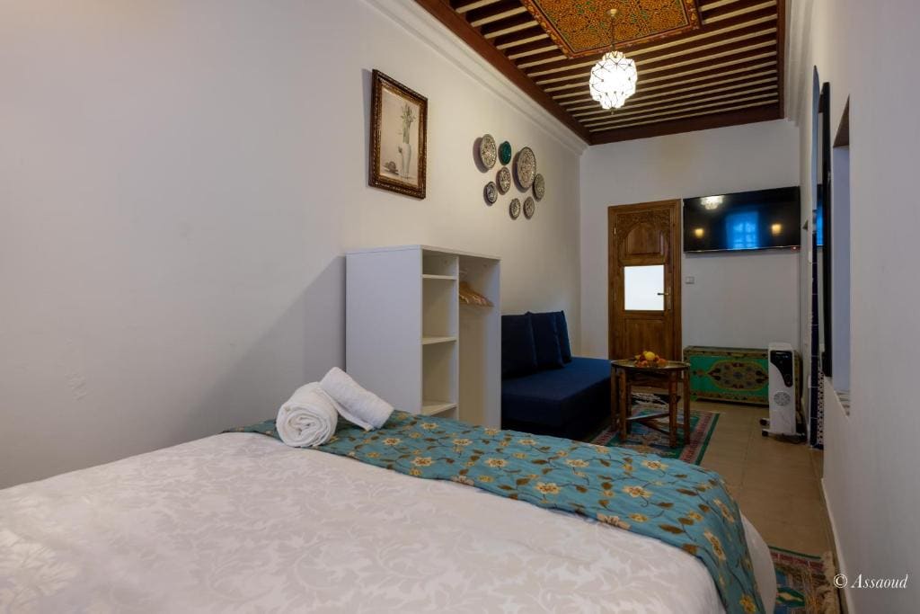 Riad Bin Souaki - View 3