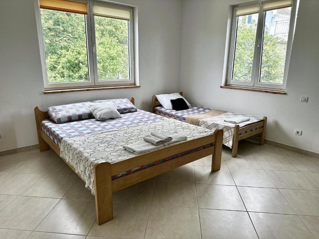 Anit Rooms - View 2