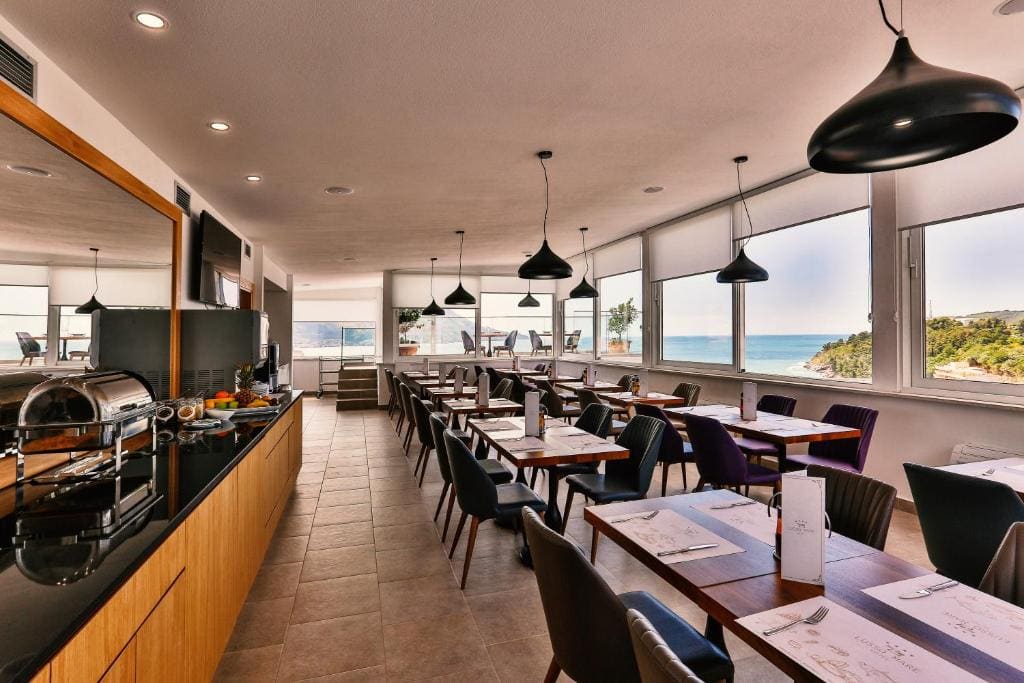 Hotel Lusso Mare by Aycon - View 3