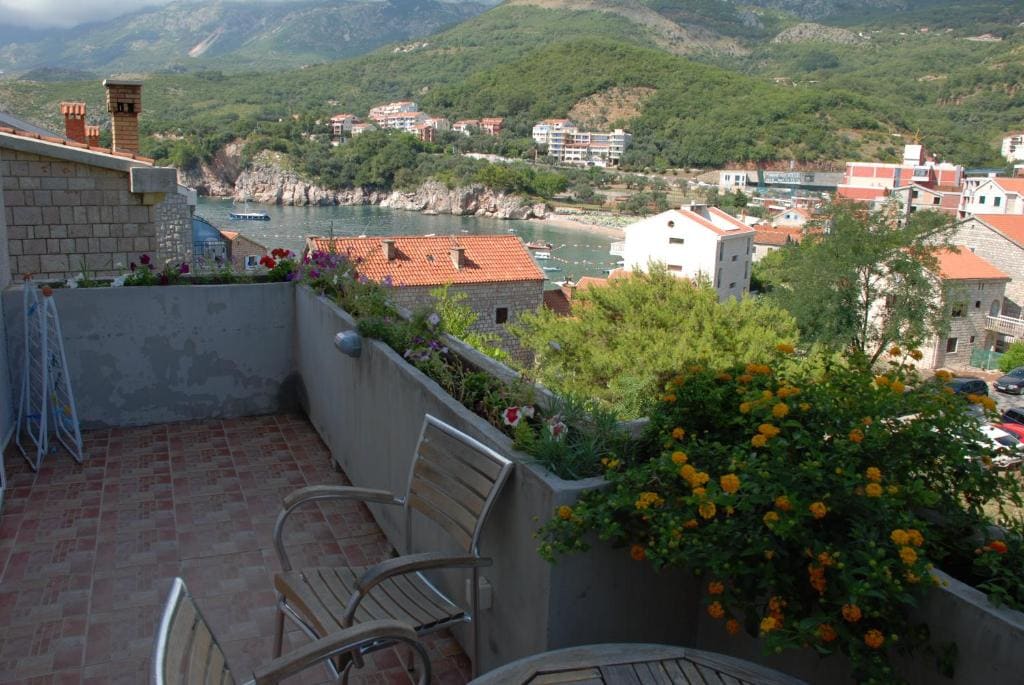 Springs Apartments & Rooms - View 7