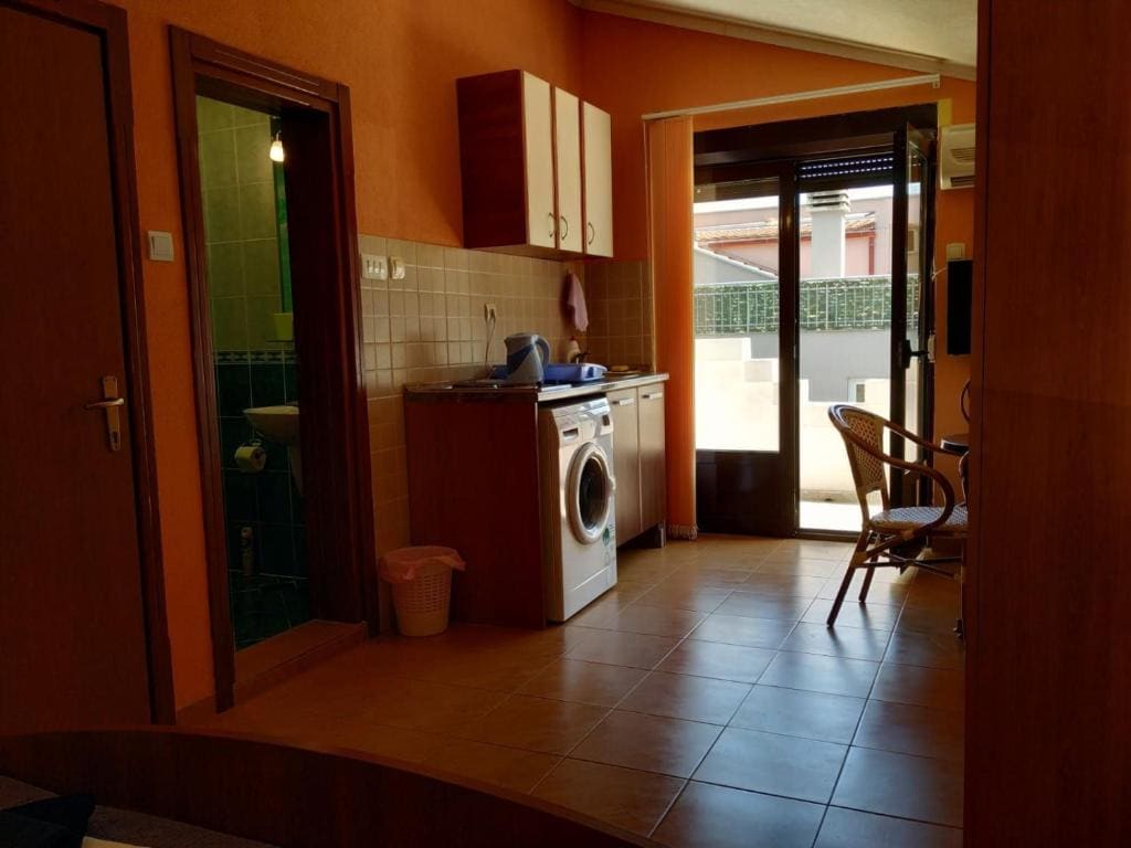 Villa Budvanka Guesthouse - View 3