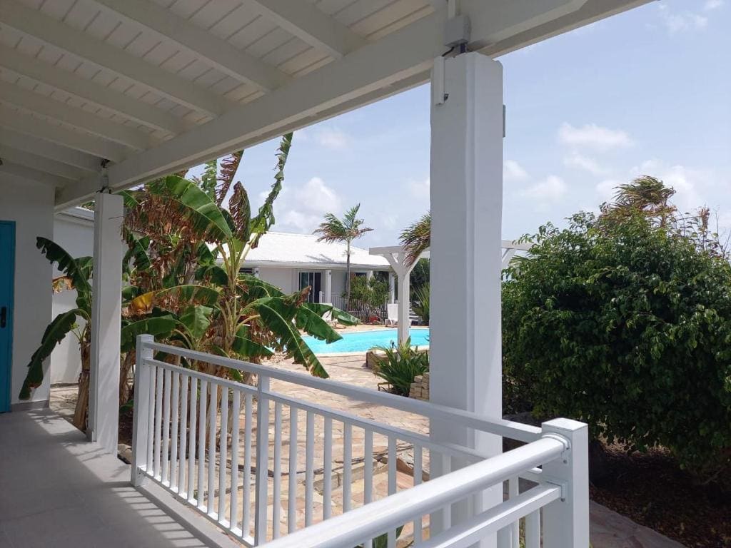 TIKO LODGE SXM - View 2