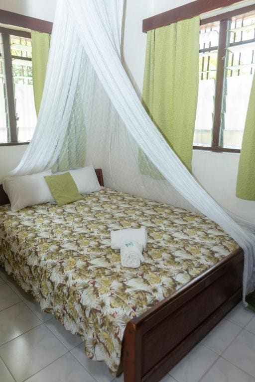 Holidays Hotel - View 7