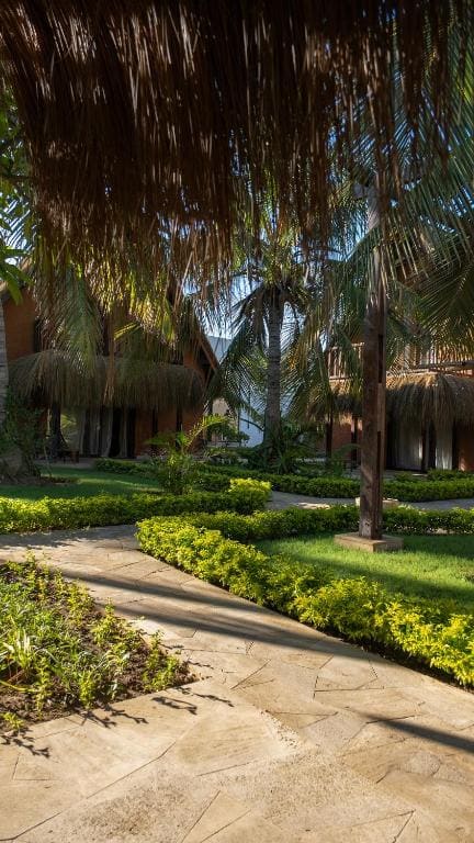 LE VAHINÉ Eco-RESORT - View 7
