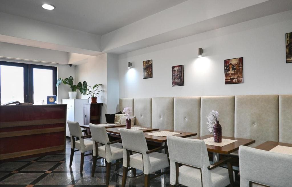 City5 ROOMS & SUITES by LSA - View 3