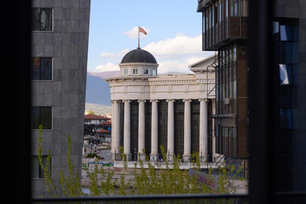 Hotel Macedonia Square - Main view