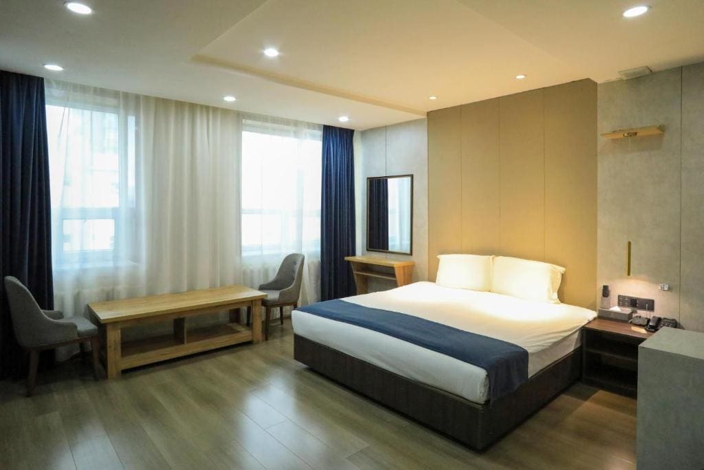 50100 Hotel - View 2
