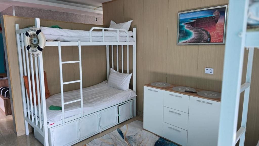 Danista Nomads Tour Hostel - View 7