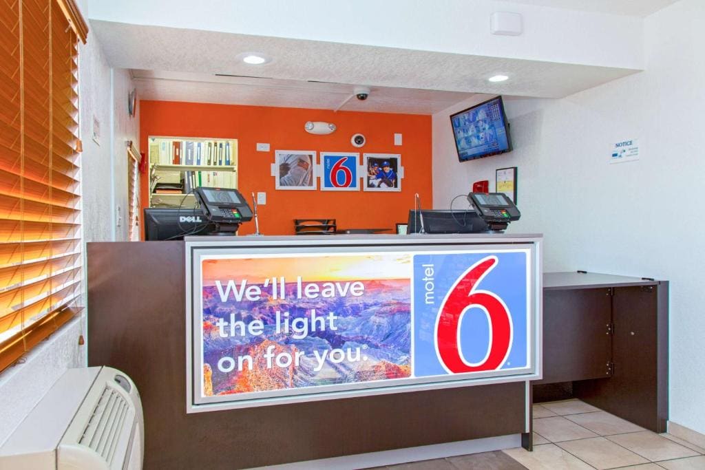 Motel 6-Phoenix, AZ - Airport - 24th Street - View 4