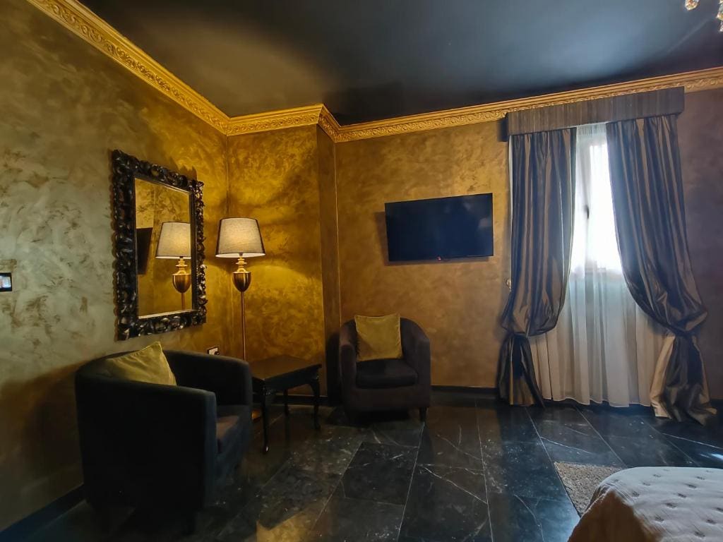 Julina Boutique Living - View 5