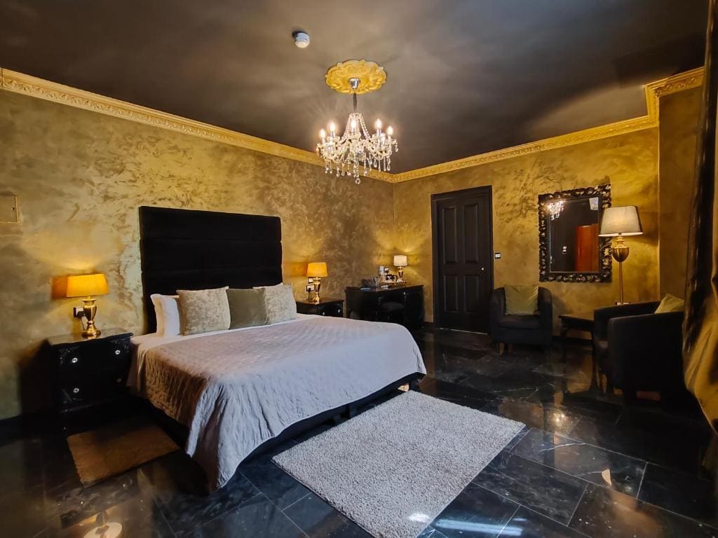 Julina Boutique Living - View 7