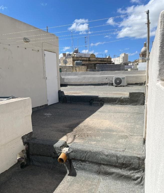 Room for 3 in Hamrun- ideal for students, family or vacation - View 2