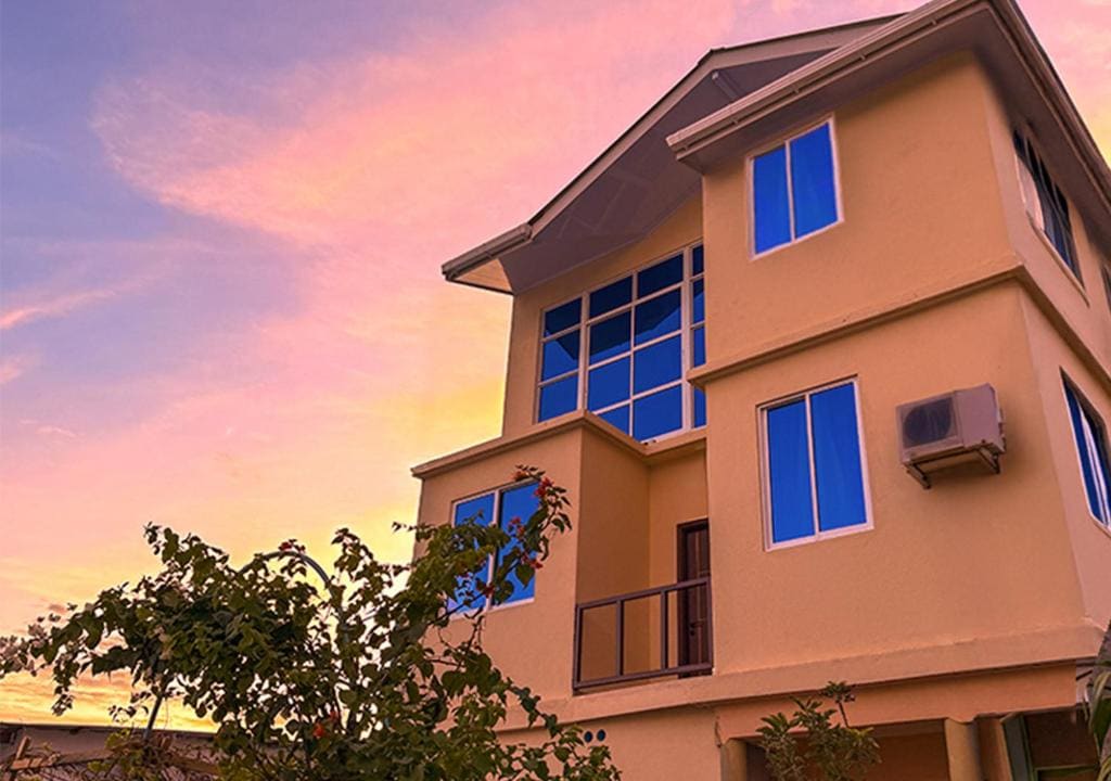 Serenity Stay - Main view