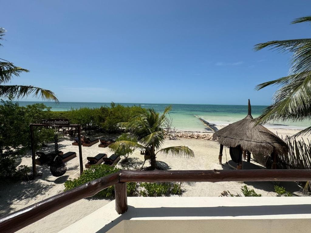 Casa Punta Coco & Beach Club - Main view