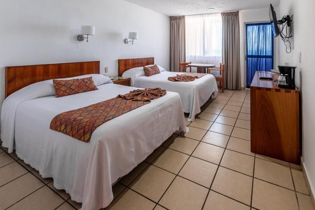 Costa de Oro Beach Hotel - View 2