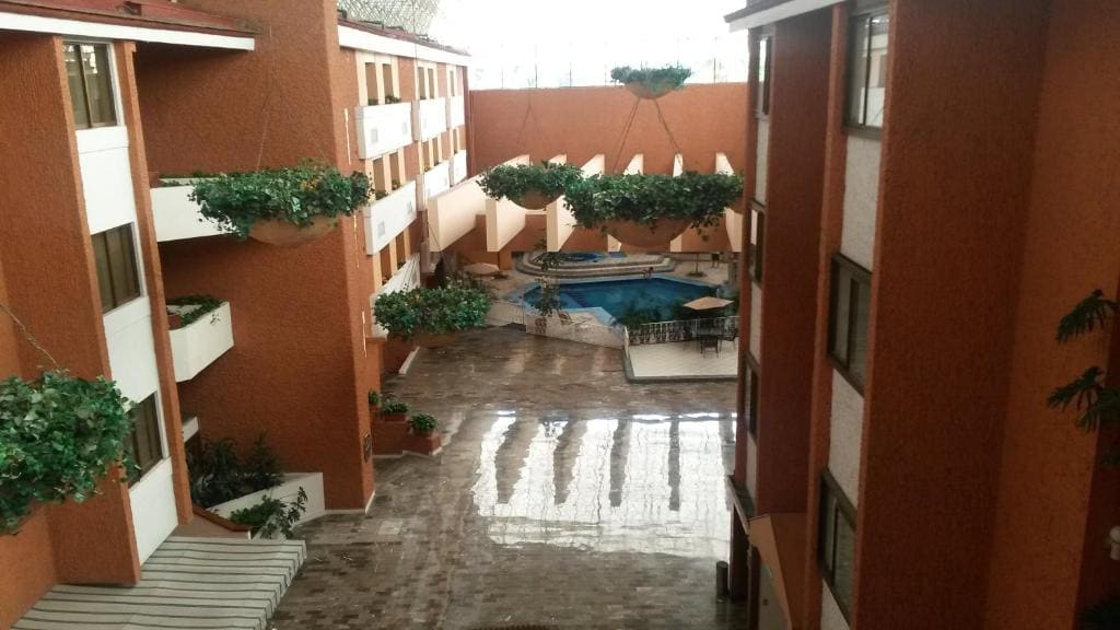 Country Plaza - View 7