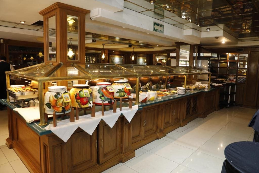 Country Plaza - View 4