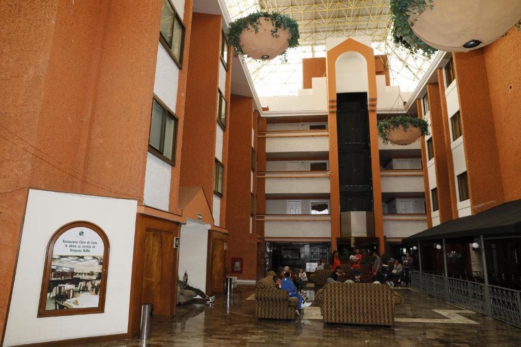 Country Plaza - View 6