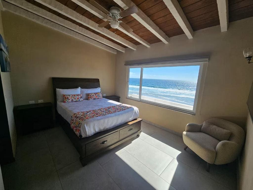 Dmytri's Original La Fonda Restaurant & Hotel - View 2