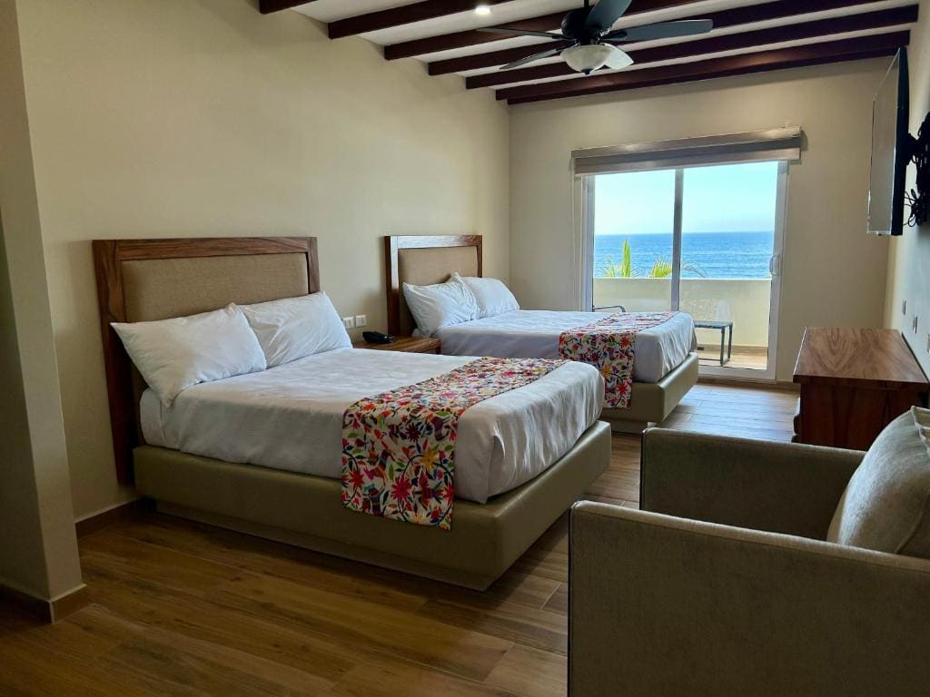 Dmytri's Original La Fonda Restaurant & Hotel - View 6