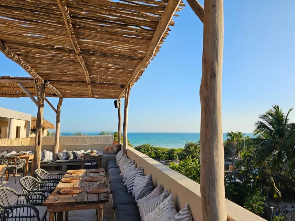 Dos Mares Barefoot Luxury - View 4