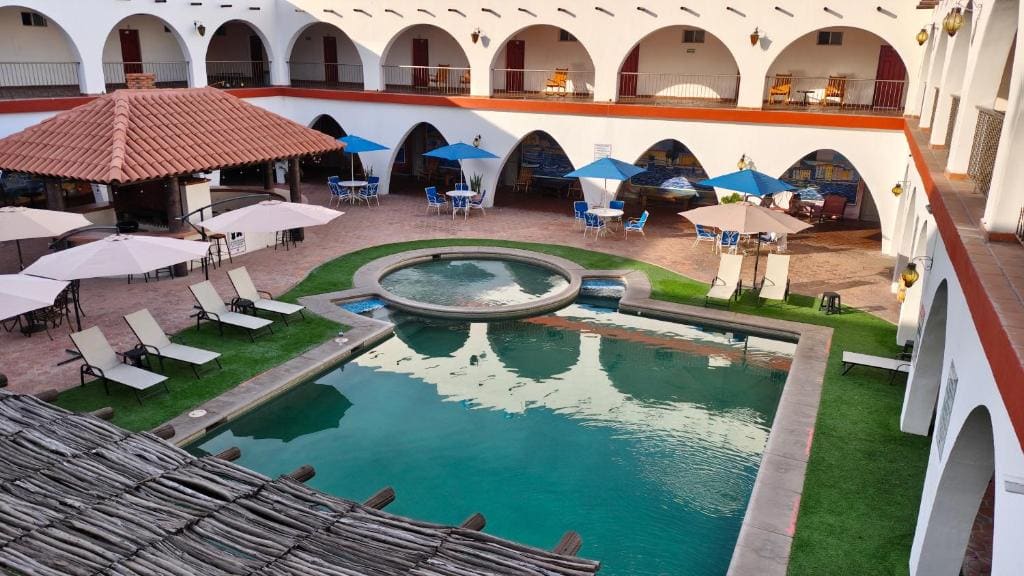 Hotel Hacienda Bugambilias La Paz - View 3
