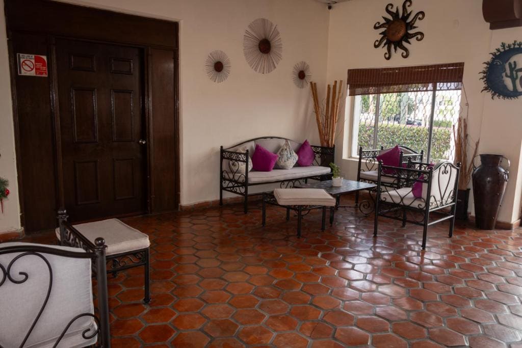 Hotel Hacienda Bugambilias La Paz - View 7