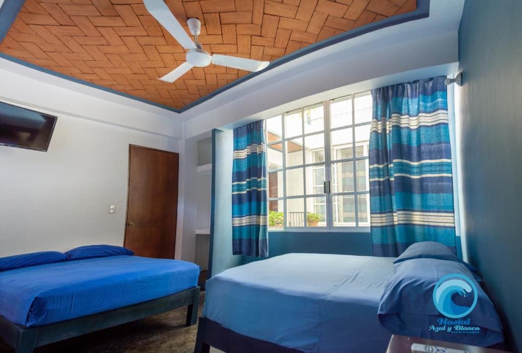 Hostal Azul y Blanco - View 7