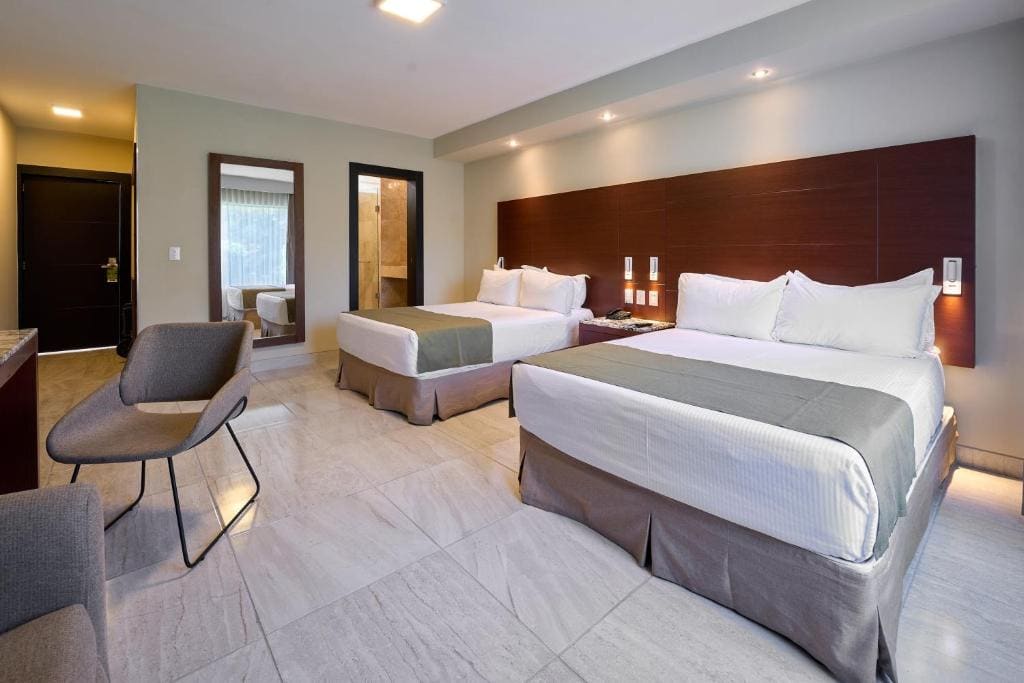 Hotel Estancia Business Class - View 2
