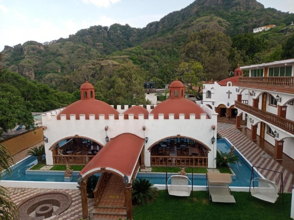 Hotel Leyenda del Tepozteco - Main view
