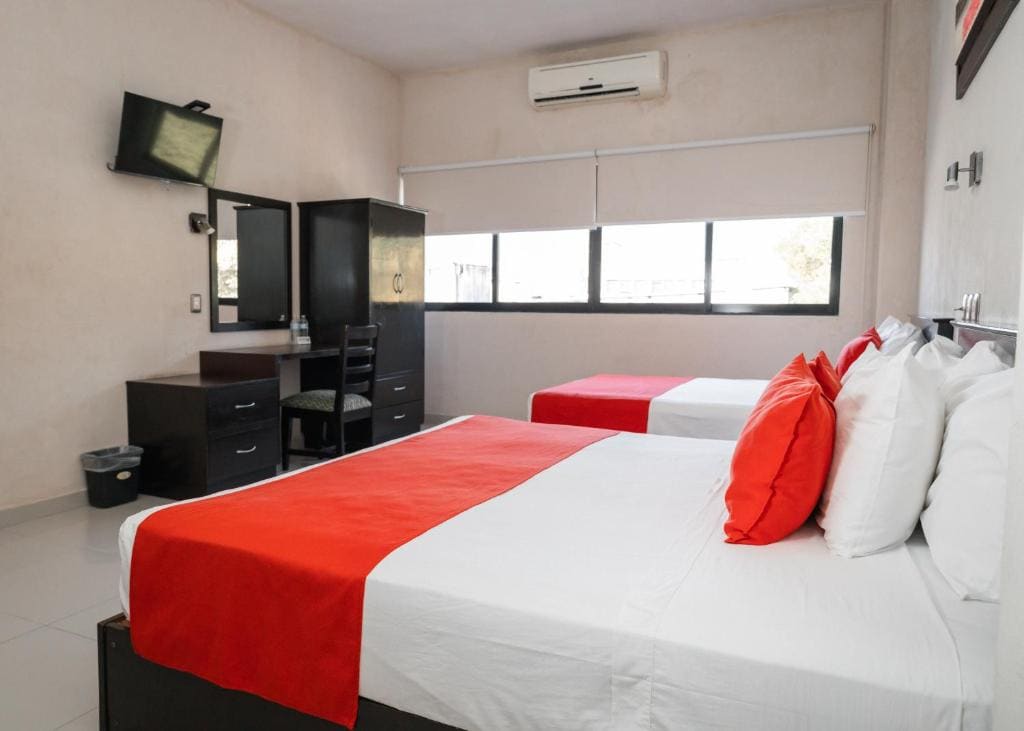 Hotel Madrid - View 6