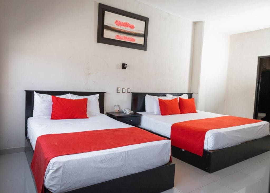 Hotel Madrid - View 2