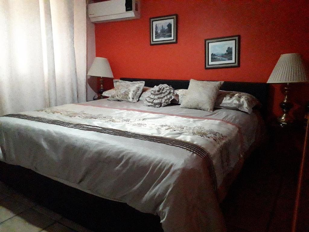 Hotel Michelle - View 3