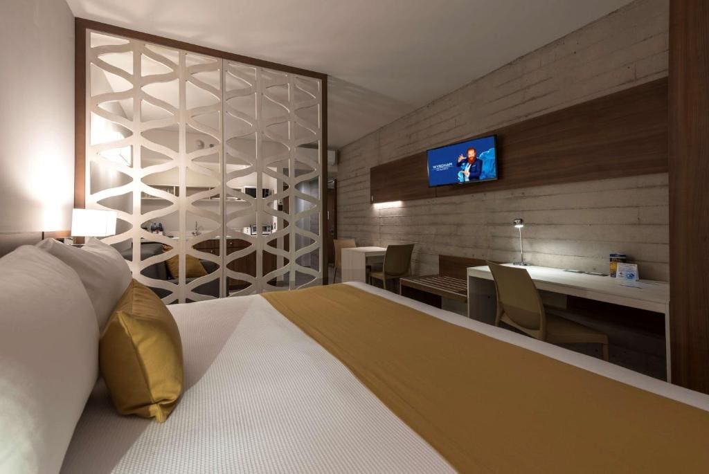 Microtel Inn & Suites by Wyndham San Luis Potosi - View 2