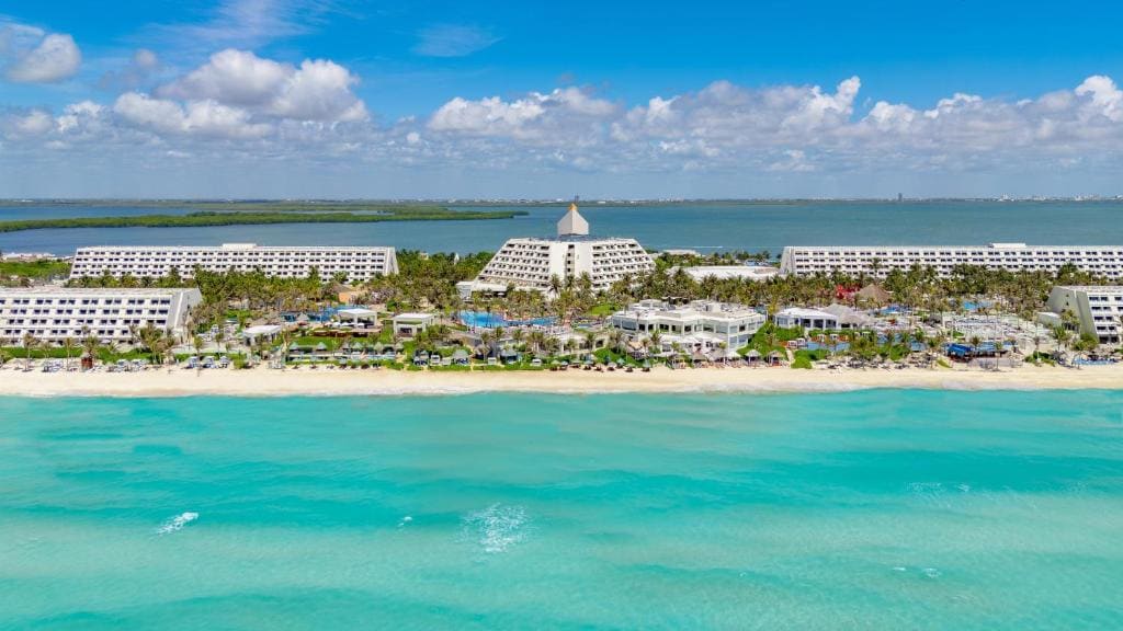 Smart Cancun the Urban Oasis - Main view