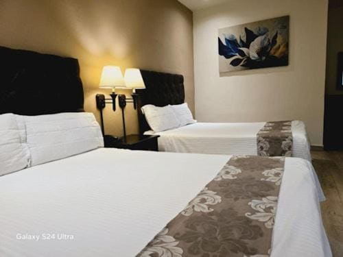Hotel Plaza - View 5