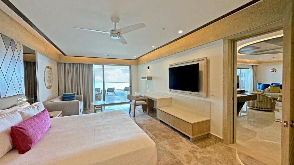 Royalton Splash Riviera Cancun Autograph Collection - View 3