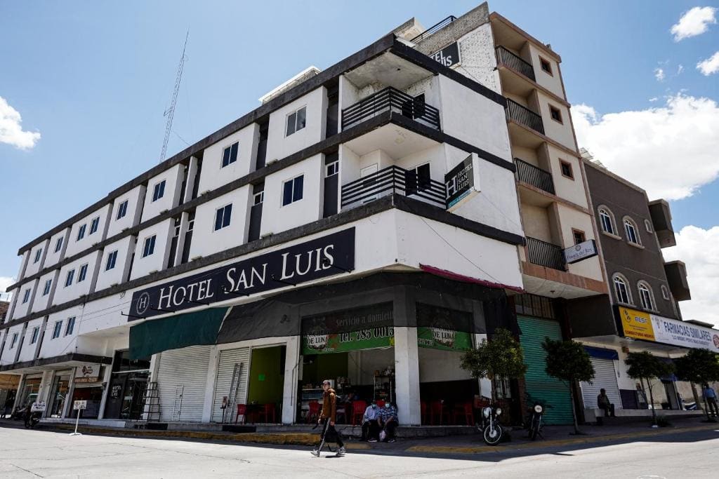Hotel San Luis - View 2