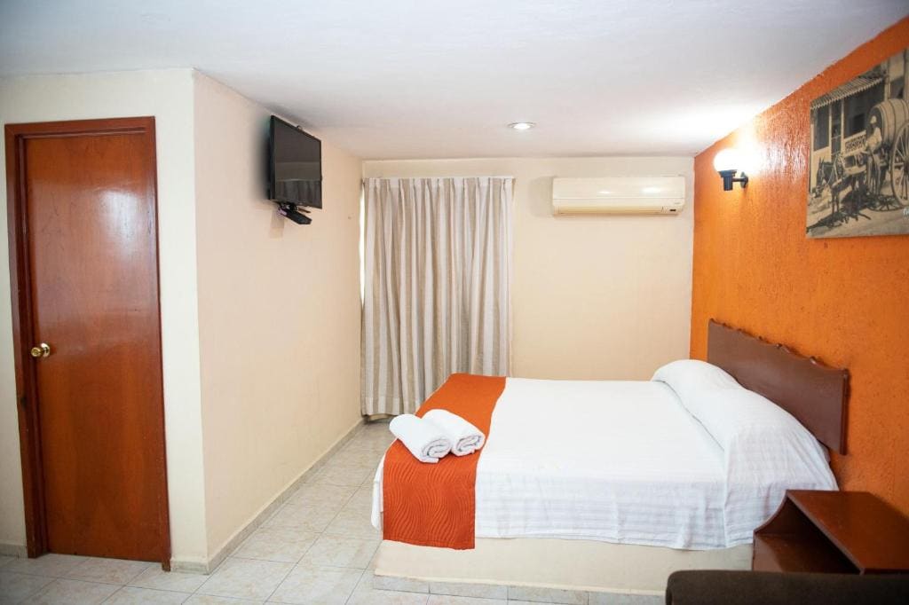 Hotel Uxulkah - View 6
