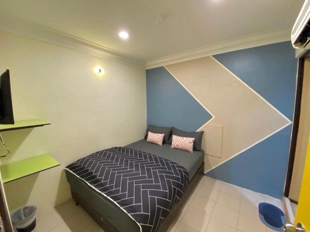 Hotel 91 Taman Daya 24Hours Front Desk - View 7