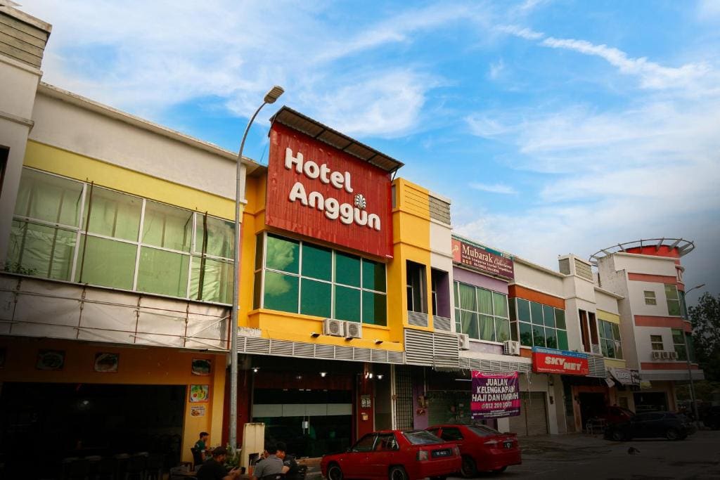 Anggun Hotel - Main view