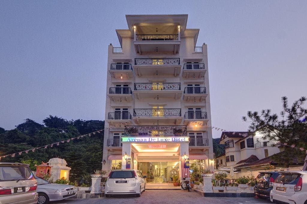 Arenaa Deluxe Hotel - Main view