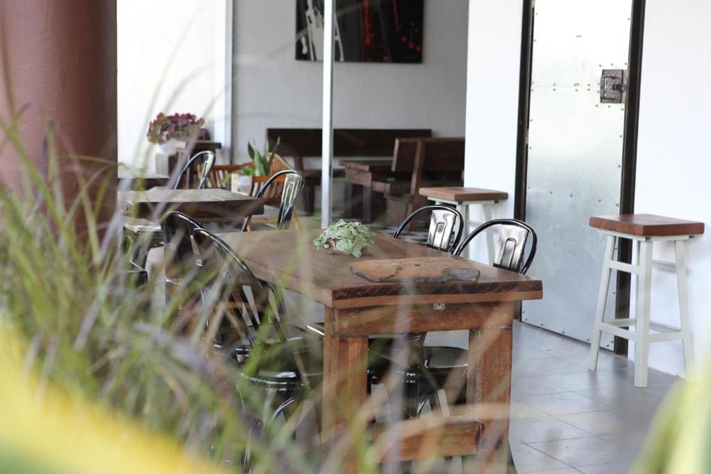 De House Hotel - View 4