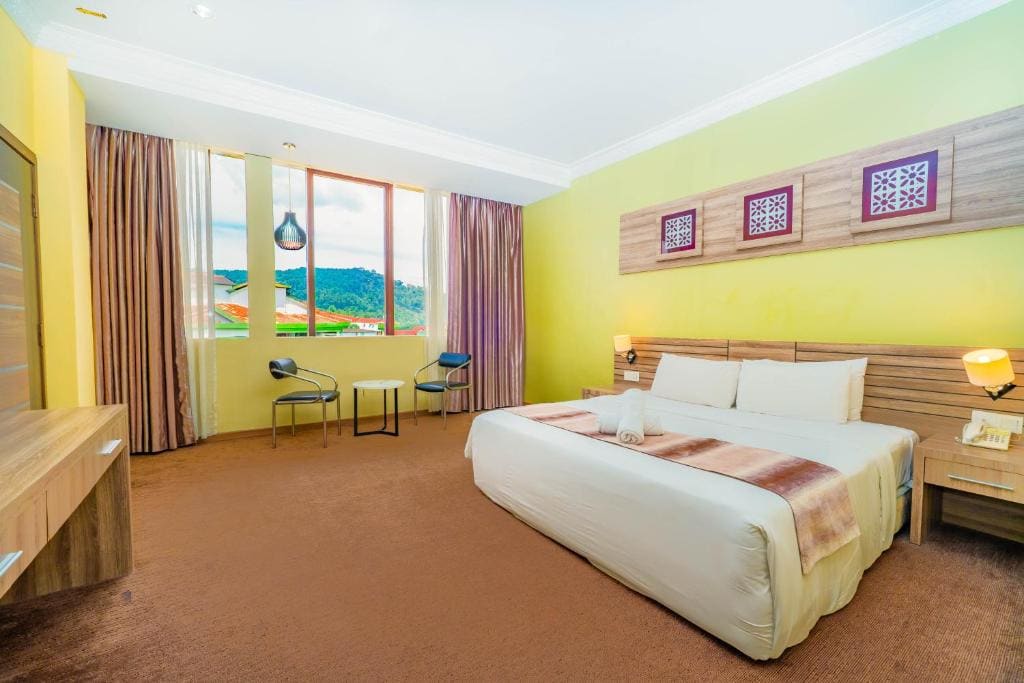 HIG Hotel & Convention - View 7