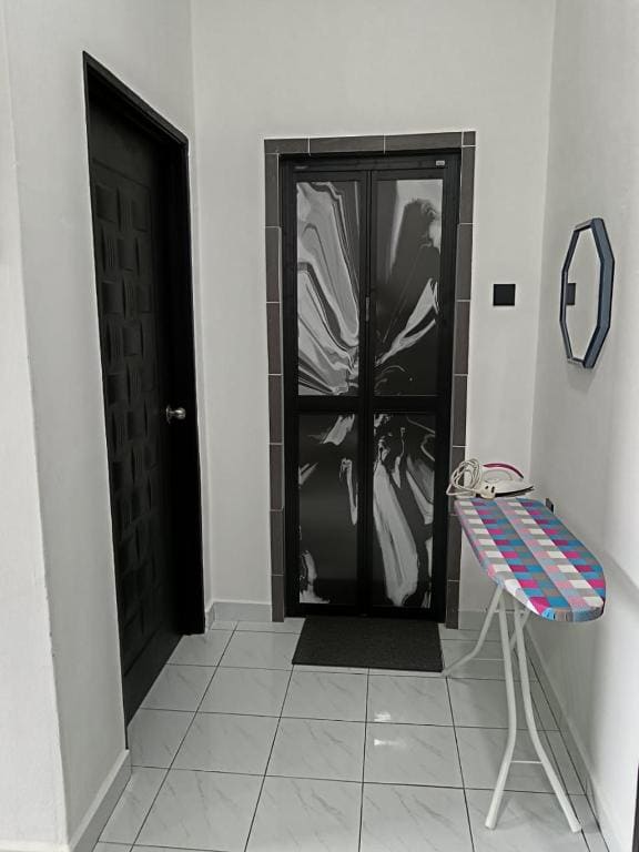 IRDINA GUESTHOUSE - View 4