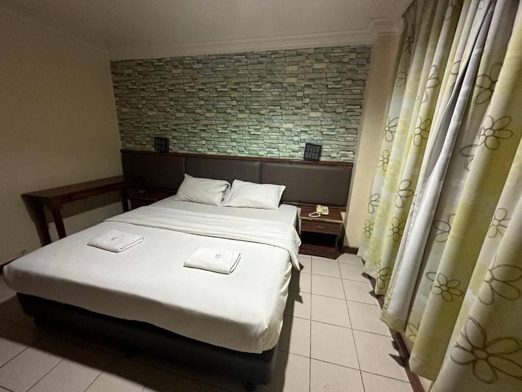Lady Anne Hotel Sandkan - View 2