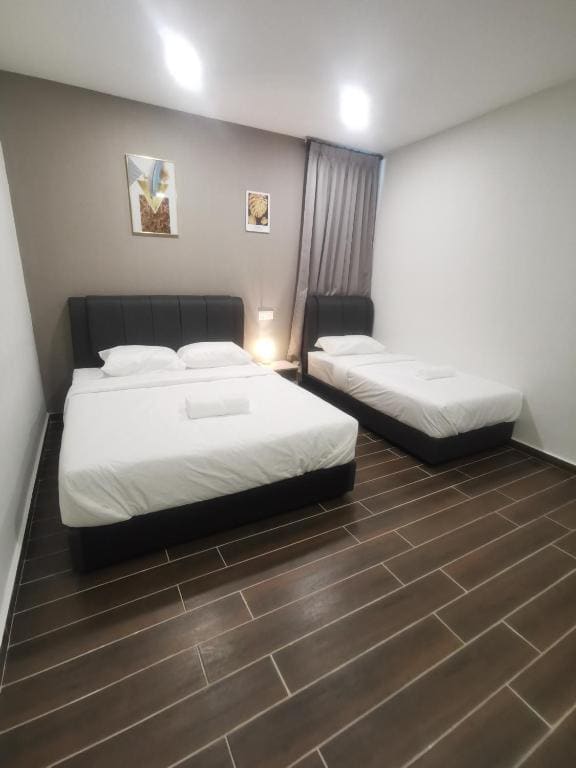 Hotel Mutiara - Main view