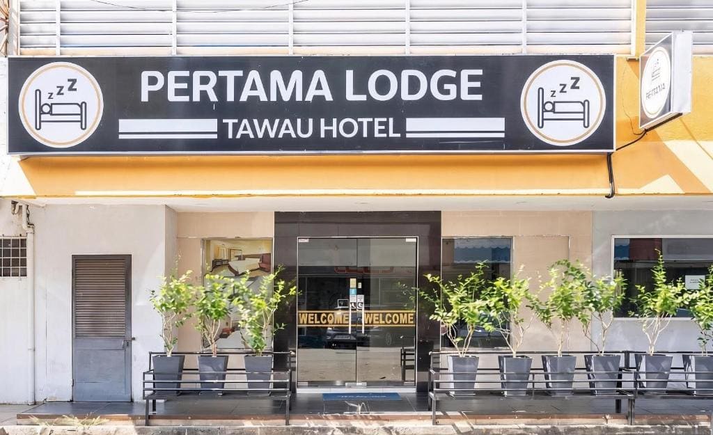 Pertama Lodge - Main view