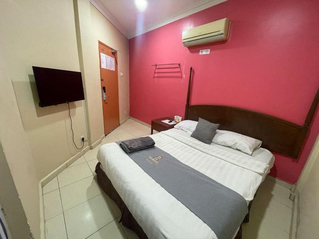 Radiant Heights Hotel by KK Inn - View 2